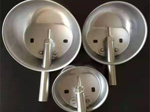 養(yǎng)豬場自動水位器